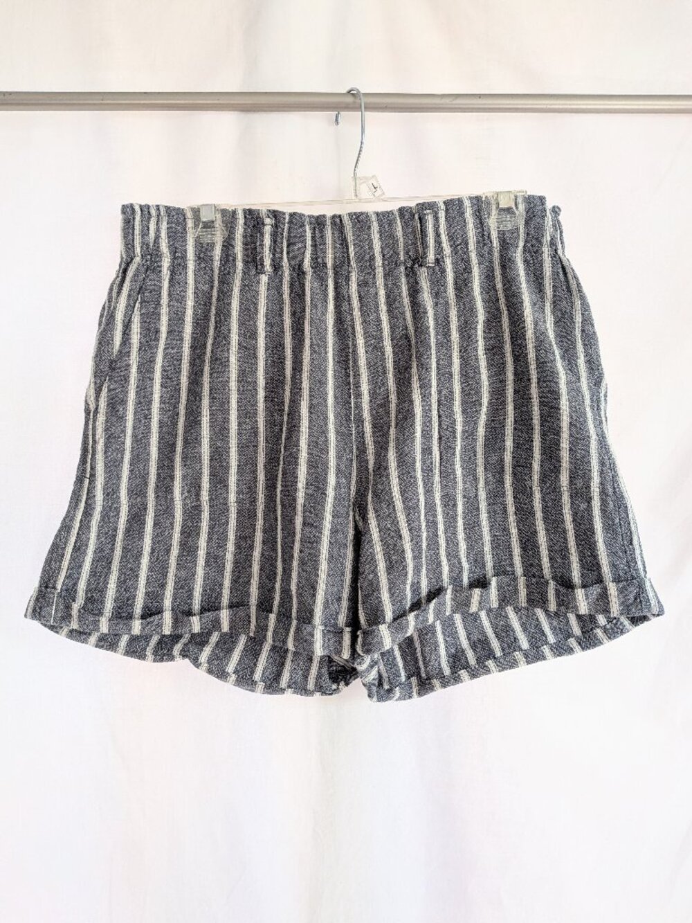 Sanctuary Striped Linen Blend Cuffed Paperbag Shorts Navy White Size L
